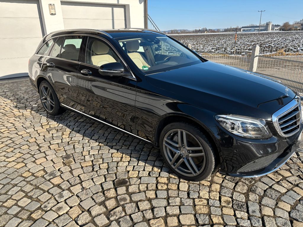 Mercedes-Benz C 300 2021