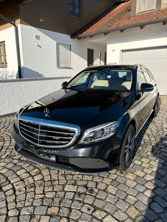 Mercedes-Benz C 300 2021