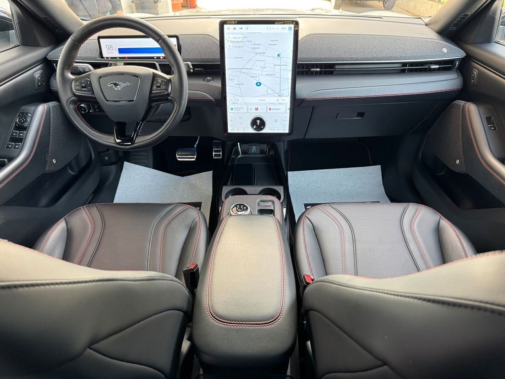 Ford Mustang Mach-E 2021