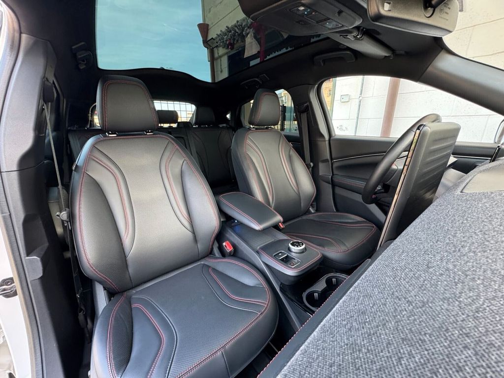 Ford Mustang Mach-E 2021