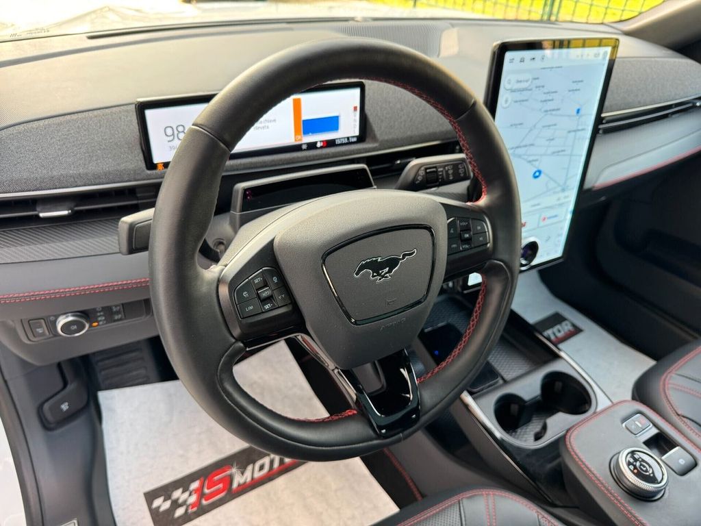 Ford Mustang Mach-E 2021