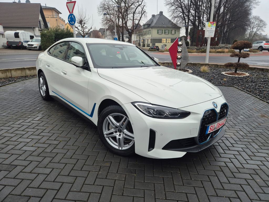 BMW i4 2024