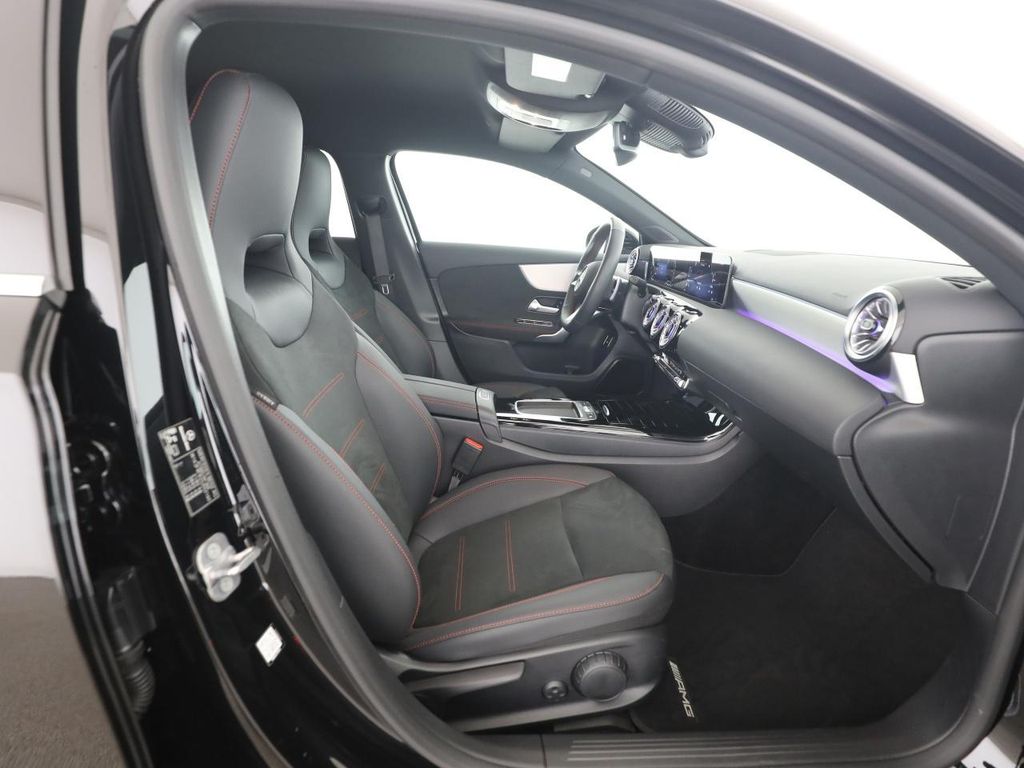 Mercedes-Benz A 250 2025