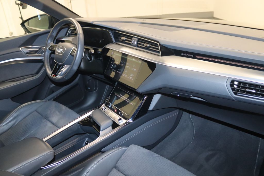 Audi e-tron 2022