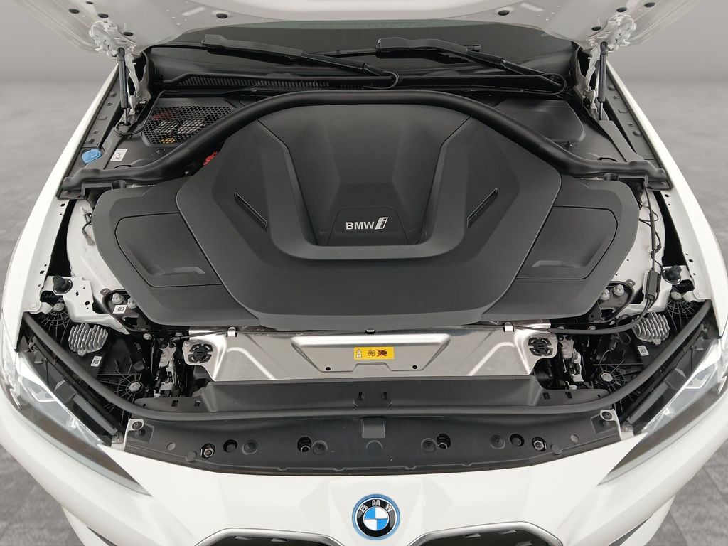 BMW i4 2023