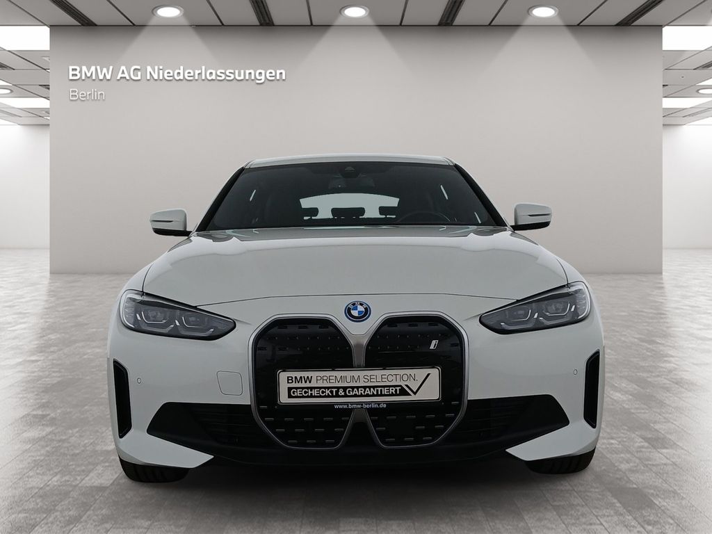 BMW i4 2023
