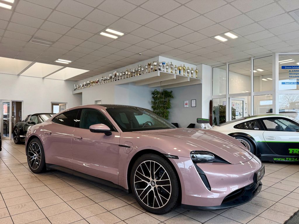 Porsche Taycan 2023