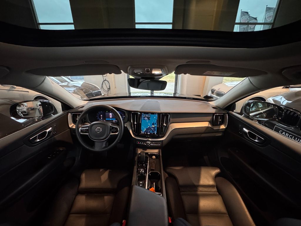 Volvo XC60 2022