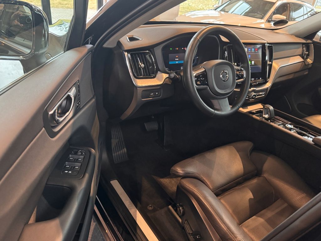 Volvo XC60 2022