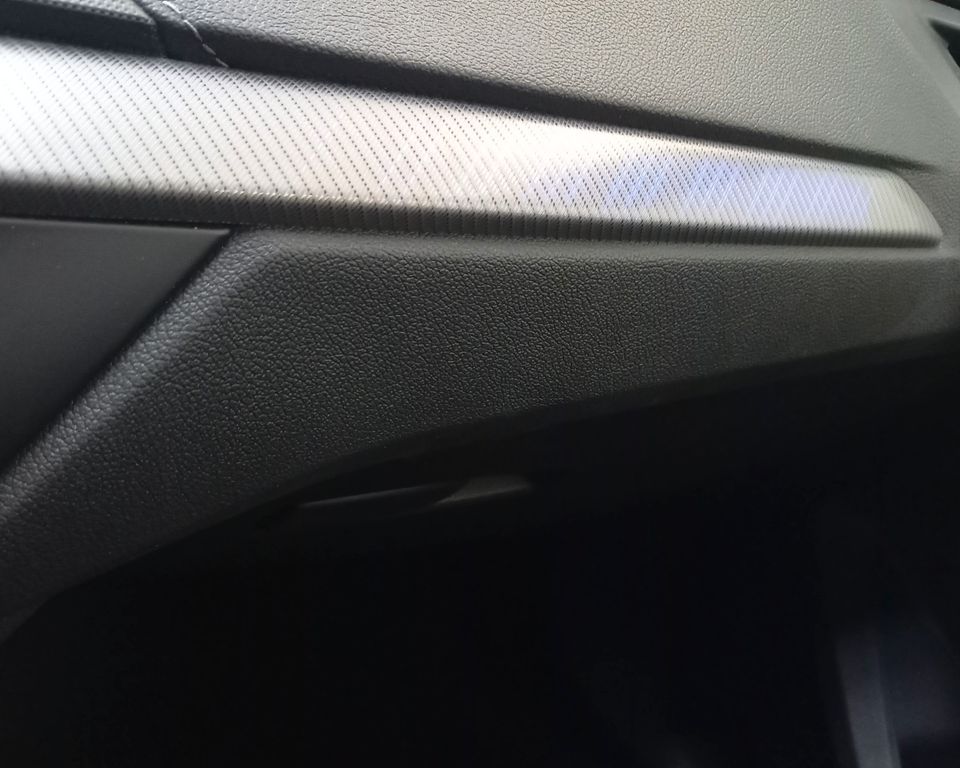 BMW 216 2020
