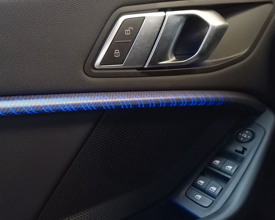 BMW 216 2020