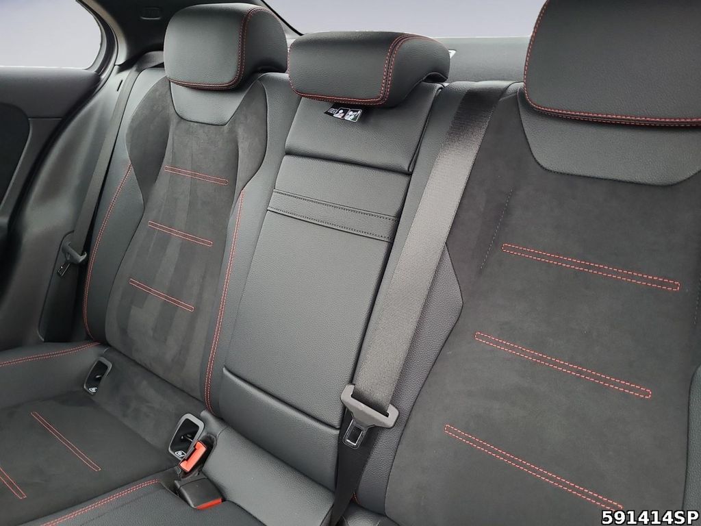 Mercedes-Benz A 250 2024