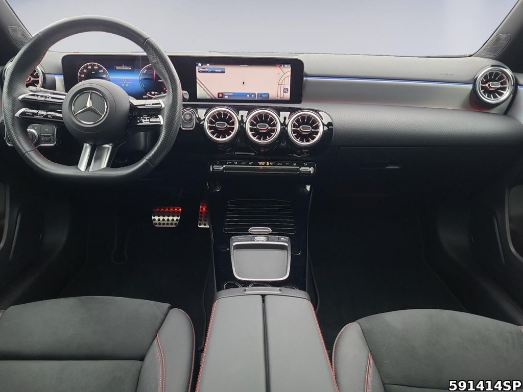 Mercedes-Benz A 250 2024