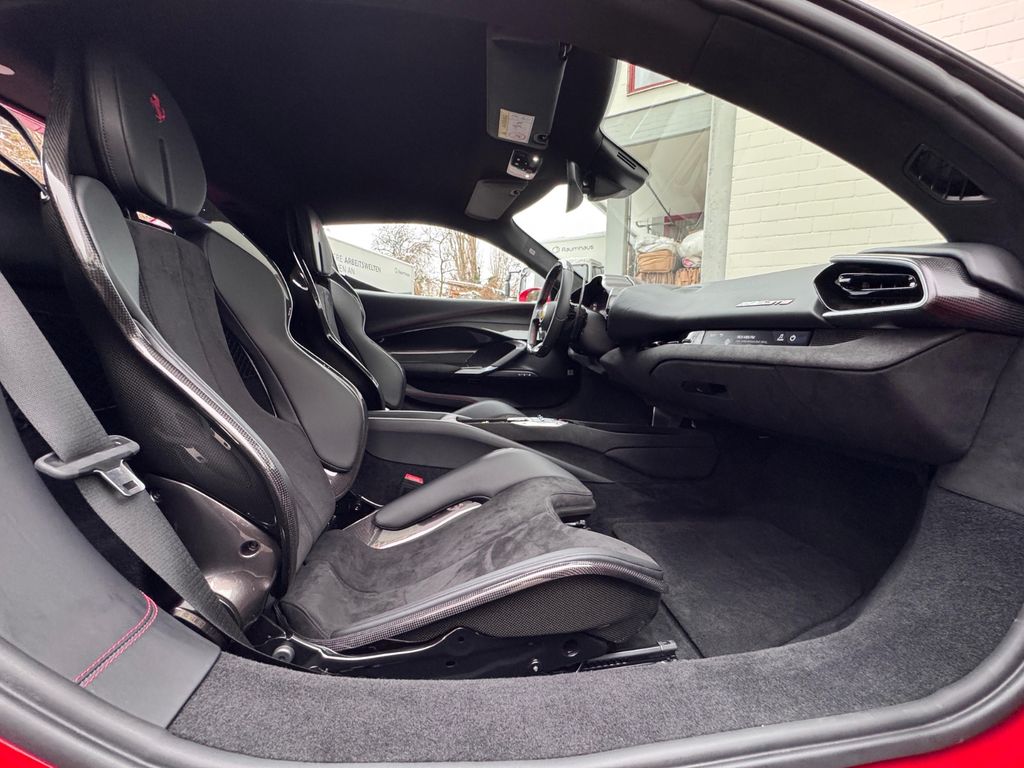 Ferrari 296 GTB 2024