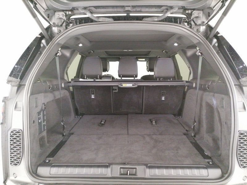 Land Rover Discovery 2023