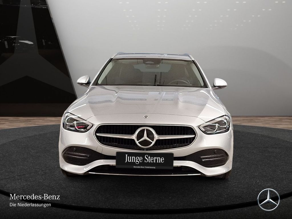 Mercedes-Benz C 200 2025