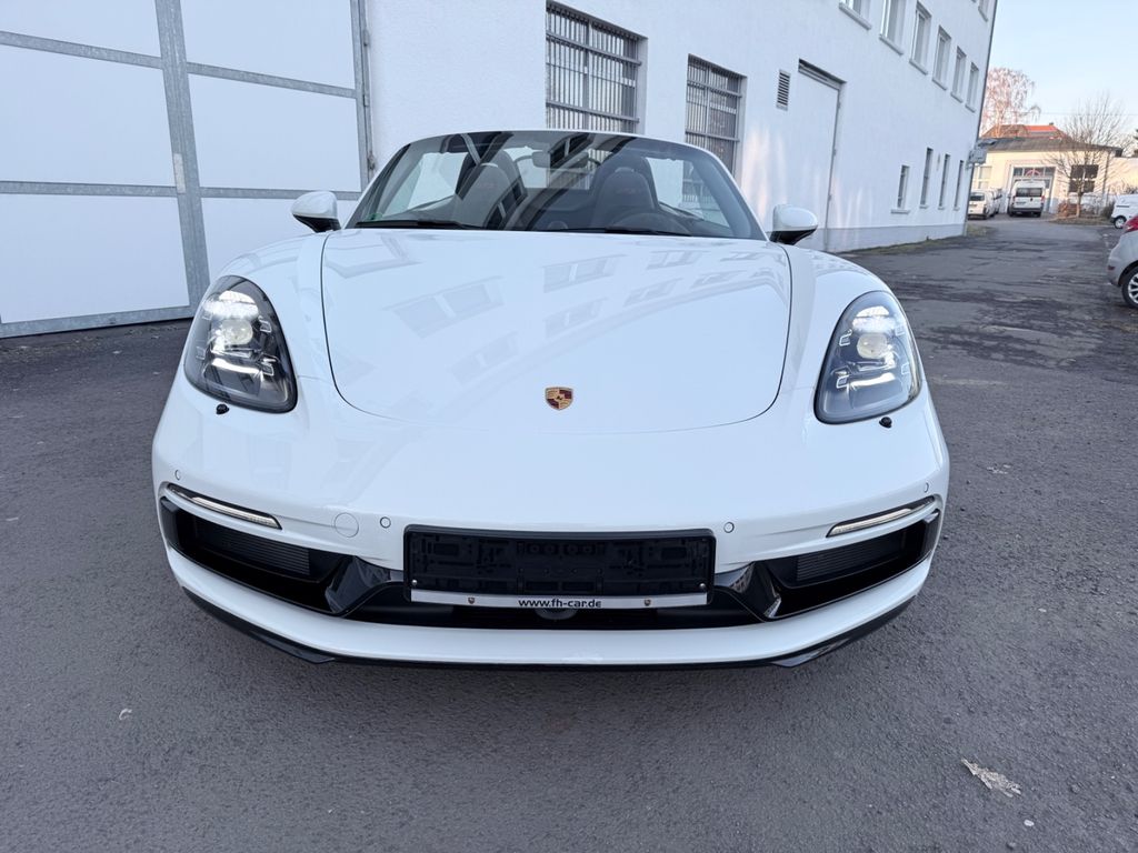 Porsche Boxster 2024