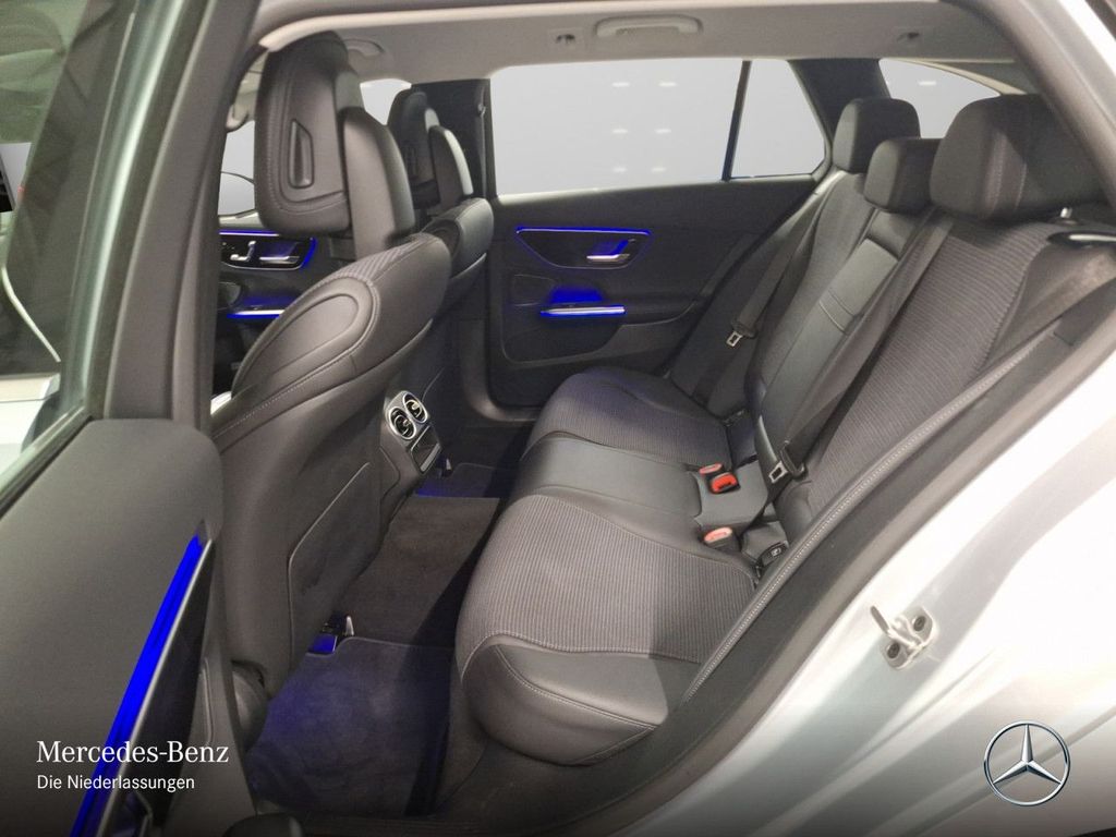 Mercedes-Benz C 200 2025
