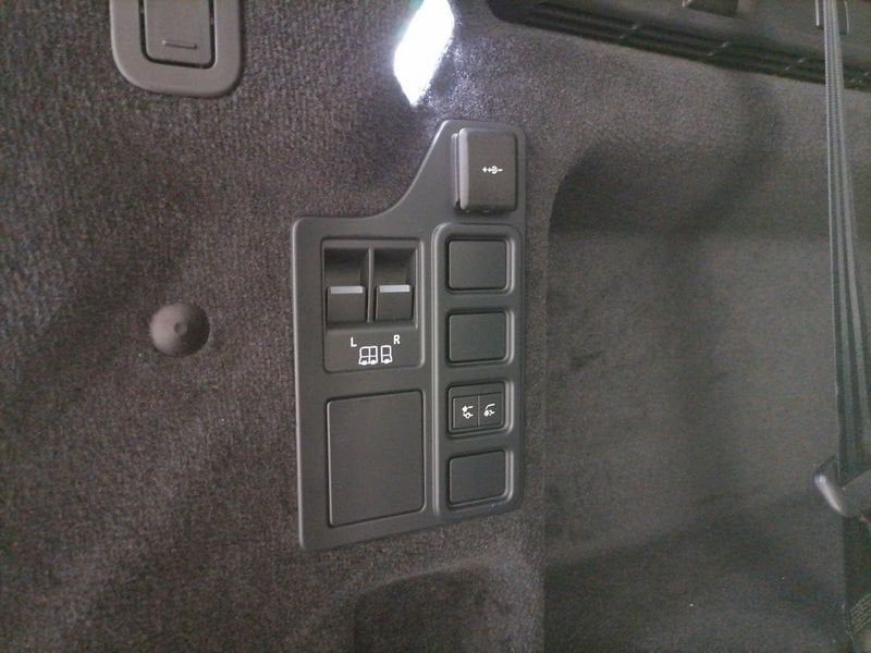 Land Rover Discovery 2023