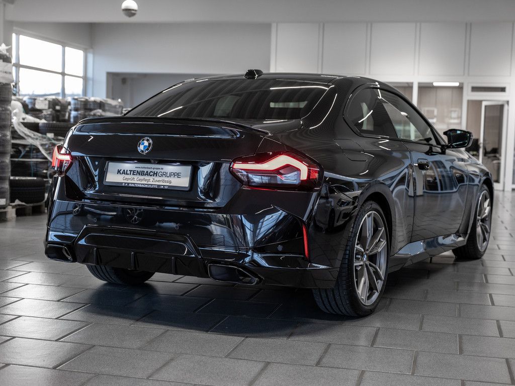 BMW M240i 2023