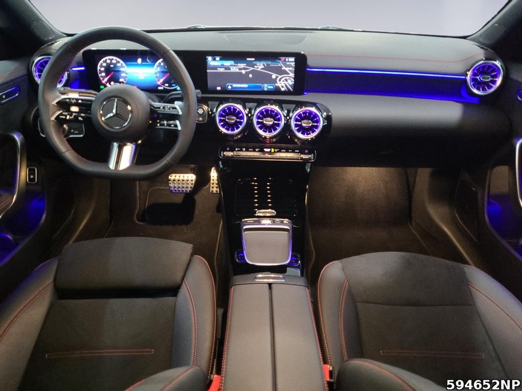 Mercedes-Benz CLA 200 2025