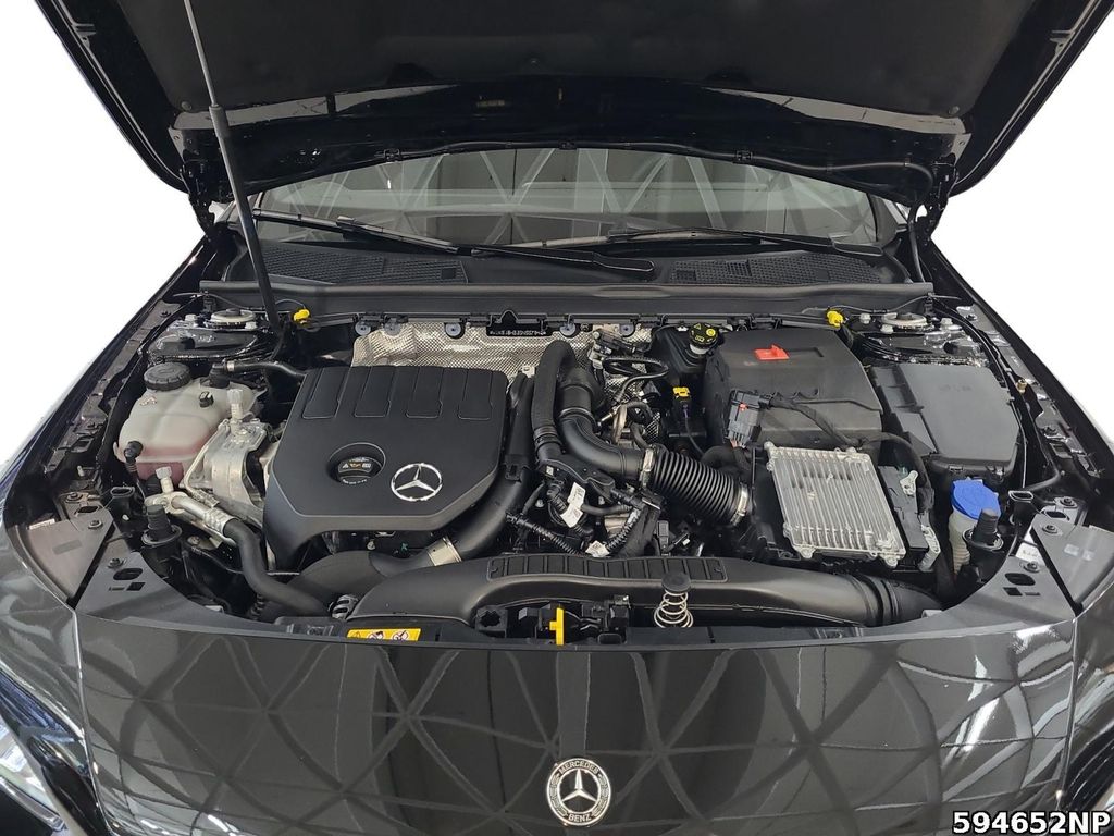 Mercedes-Benz CLA 200 2025