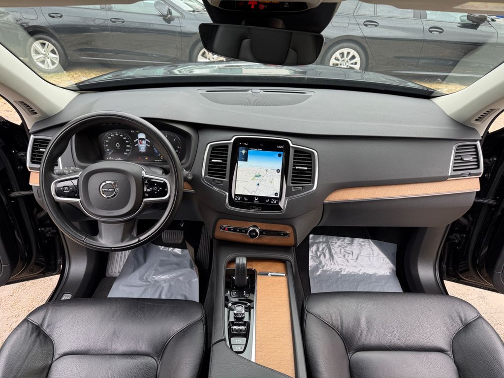 Volvo XC90 2019