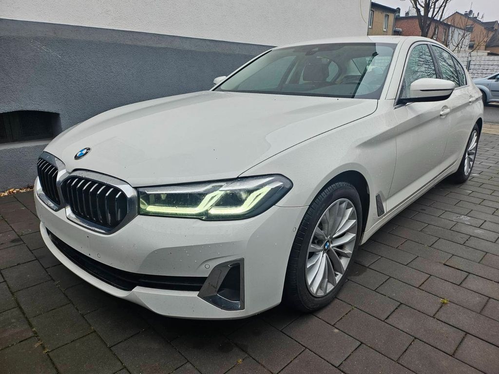 BMW 520 2021