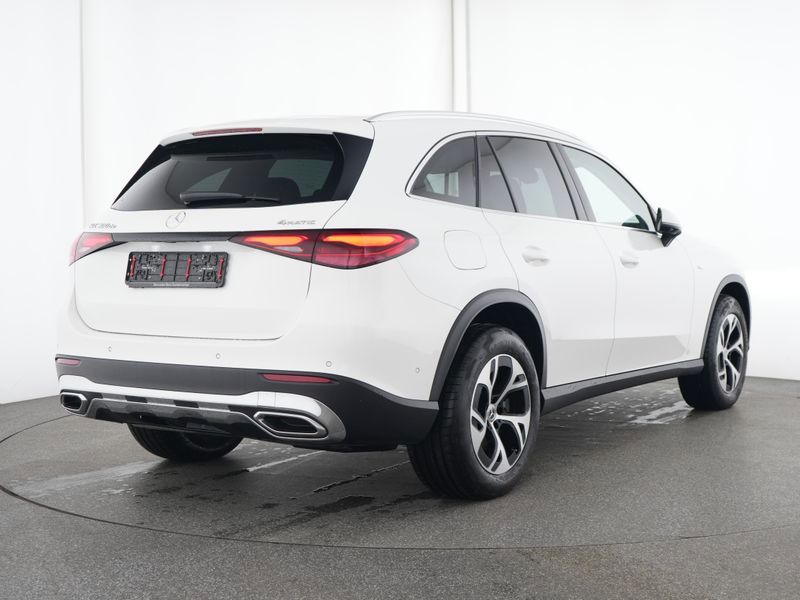 Mercedes-Benz GLC 300 2025