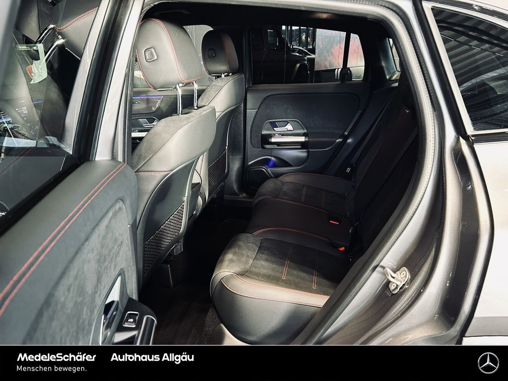 Mercedes-Benz GLA 200 2024