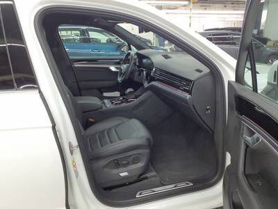 Volkswagen Touareg 2025