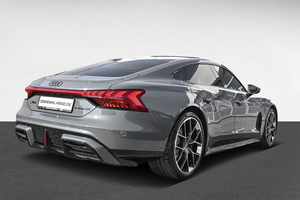 Audi RS e-tron GT 2025