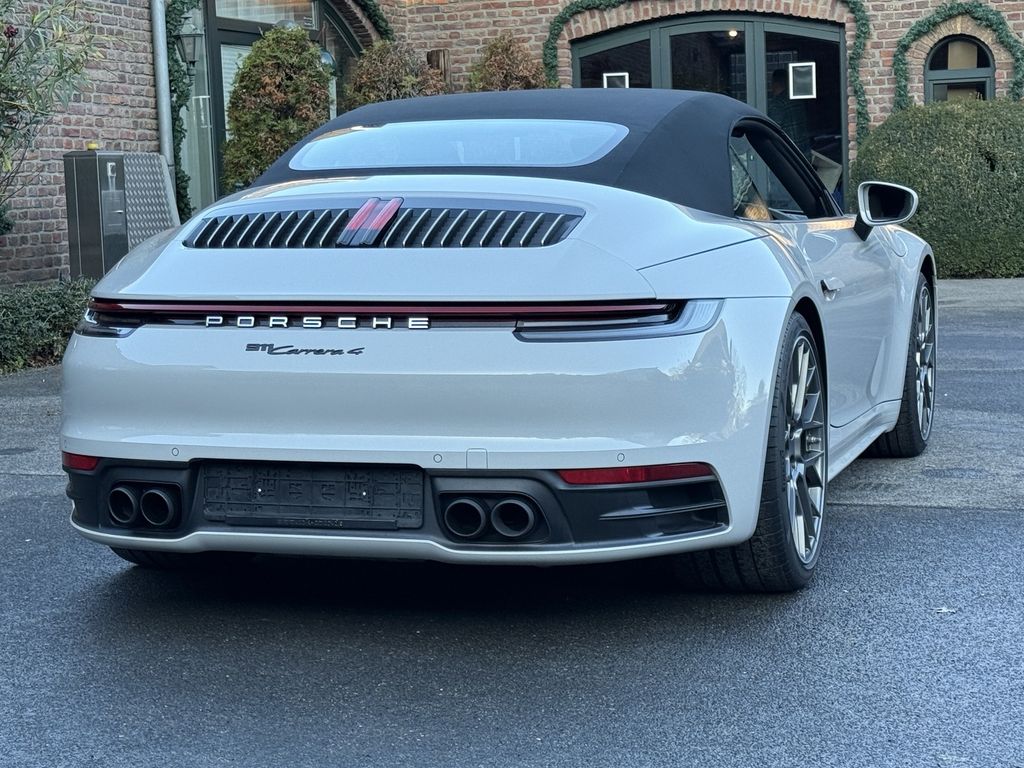 Porsche 992 2024