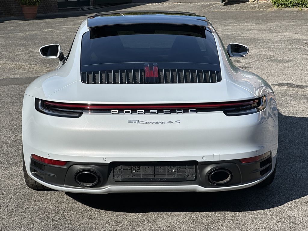 Porsche 992 2024