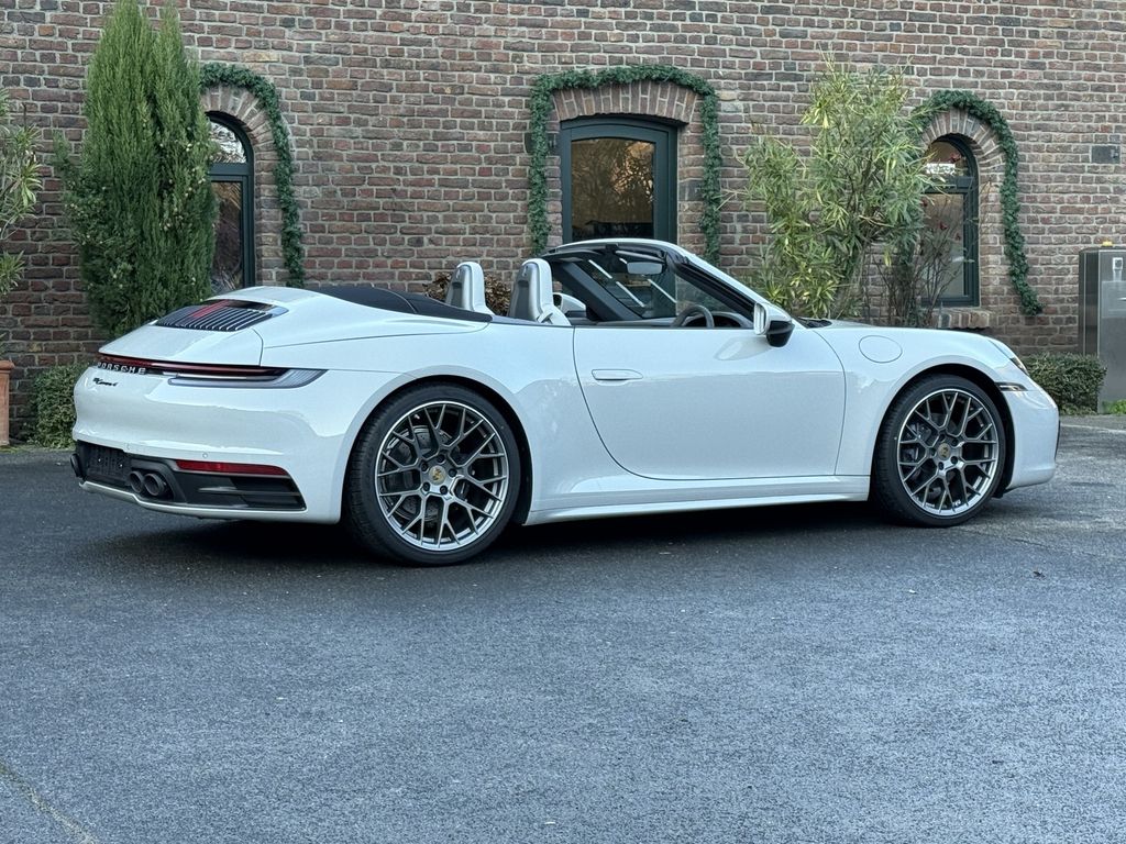 Porsche 992 2024
