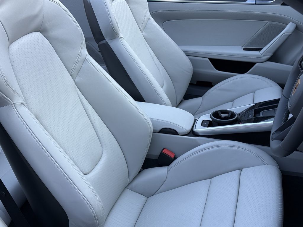 Porsche 992 2024