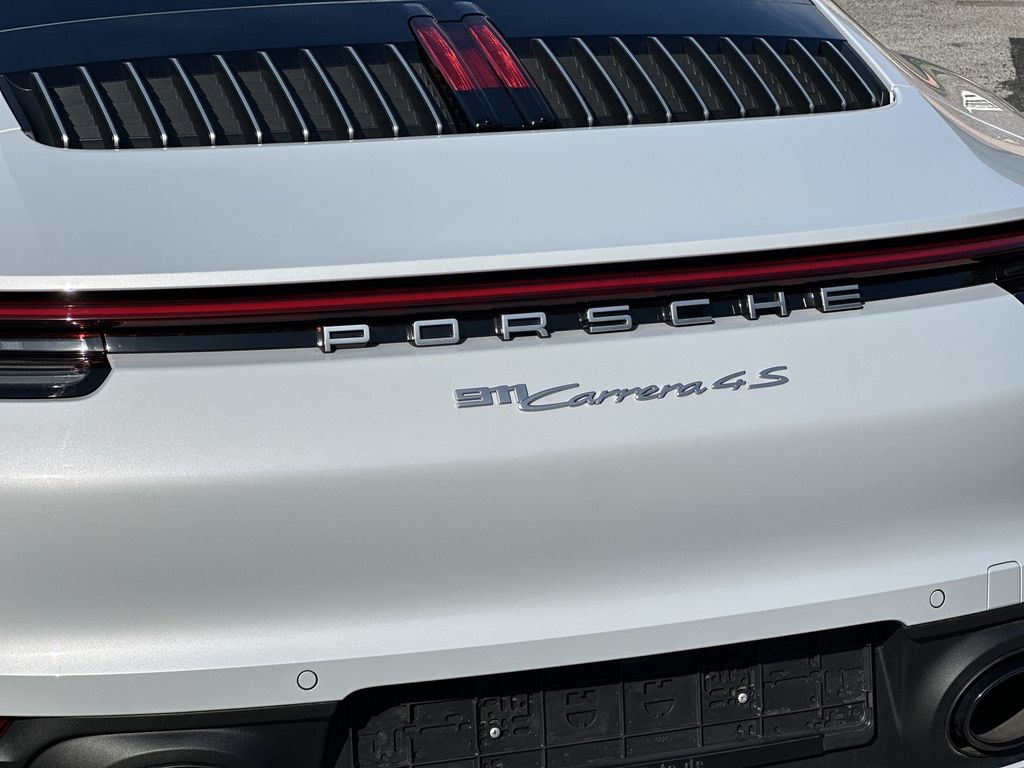 Porsche 992 2024