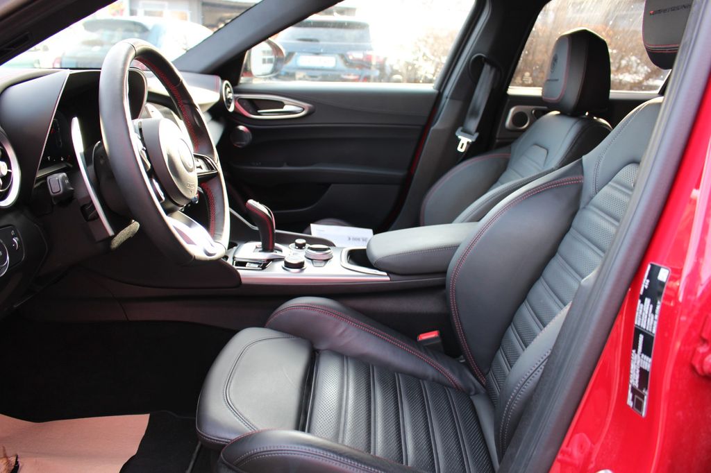 Alfa Romeo Giulia 2023