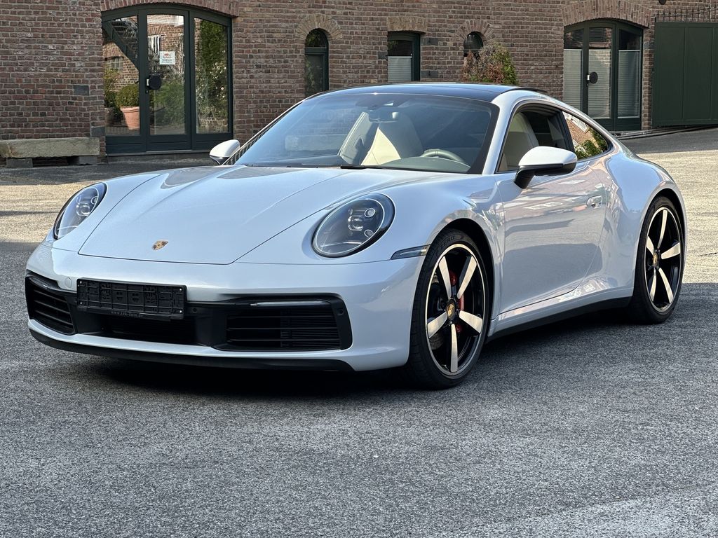 Porsche 992 2024