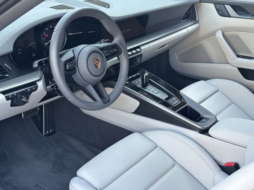 Porsche 992 2024