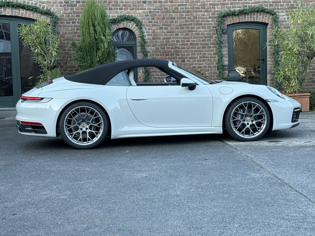 Porsche 992 2024