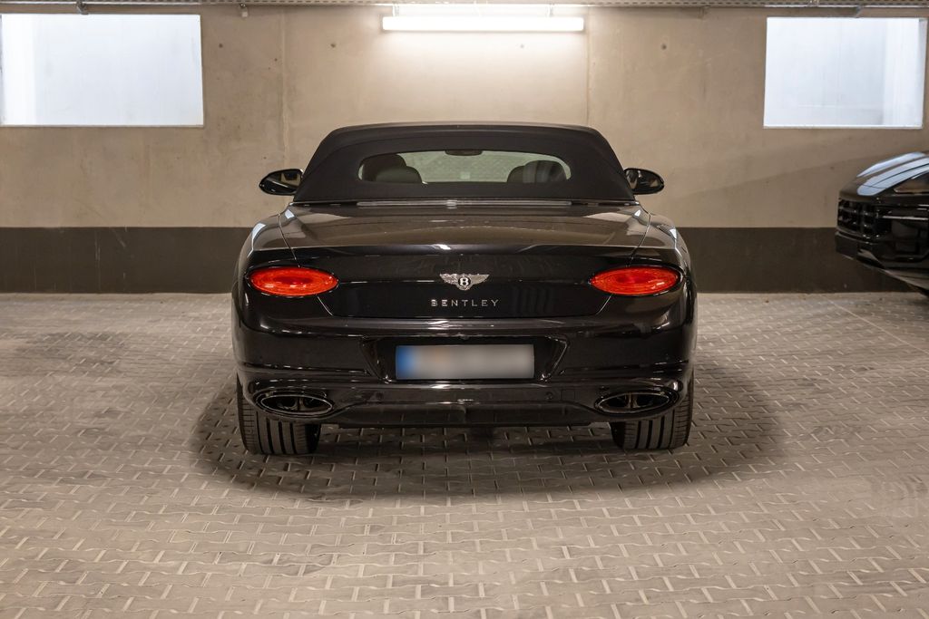 Bentley Continental GTC 2022