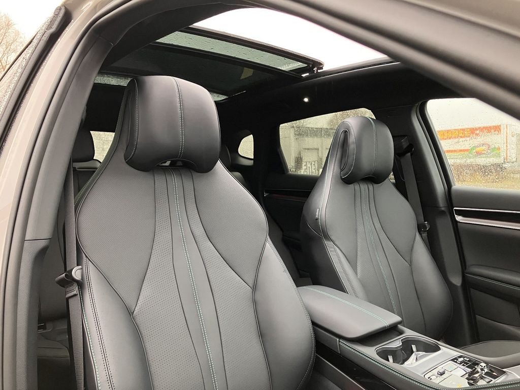 BYD SEAL U 2025