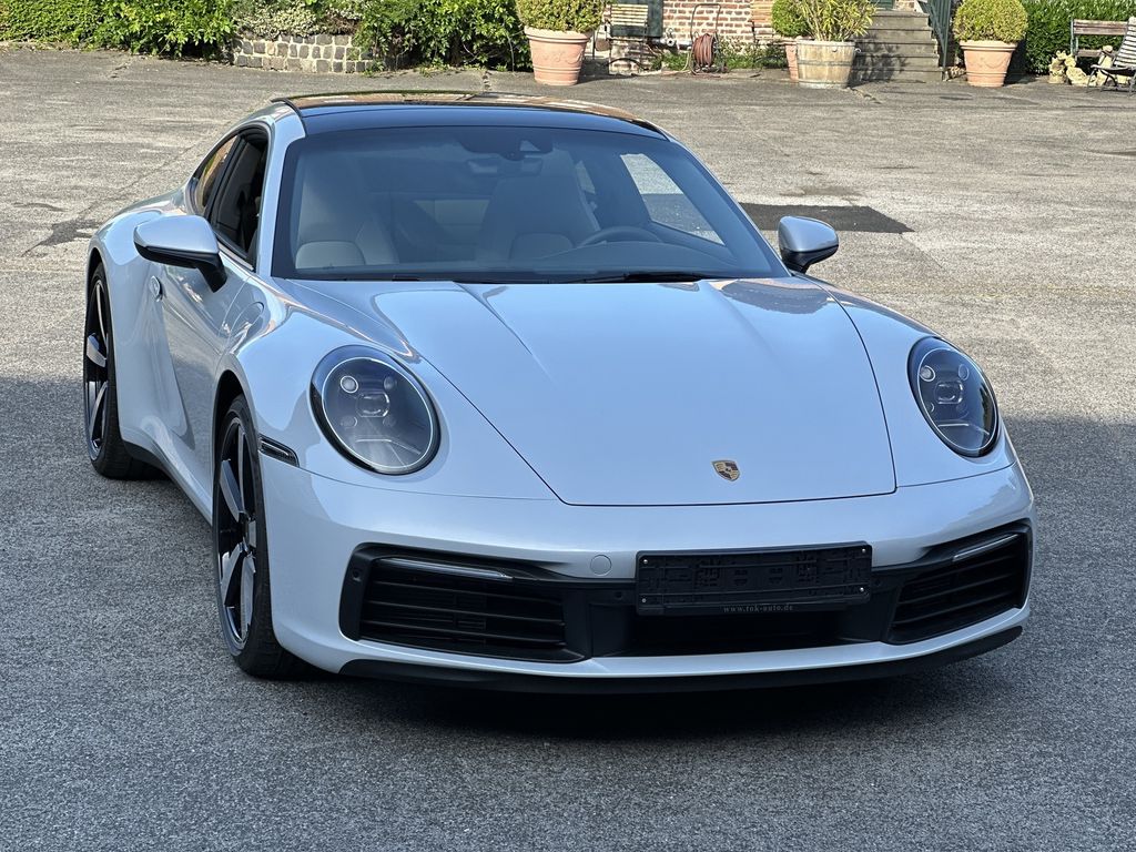 Porsche 992 2024