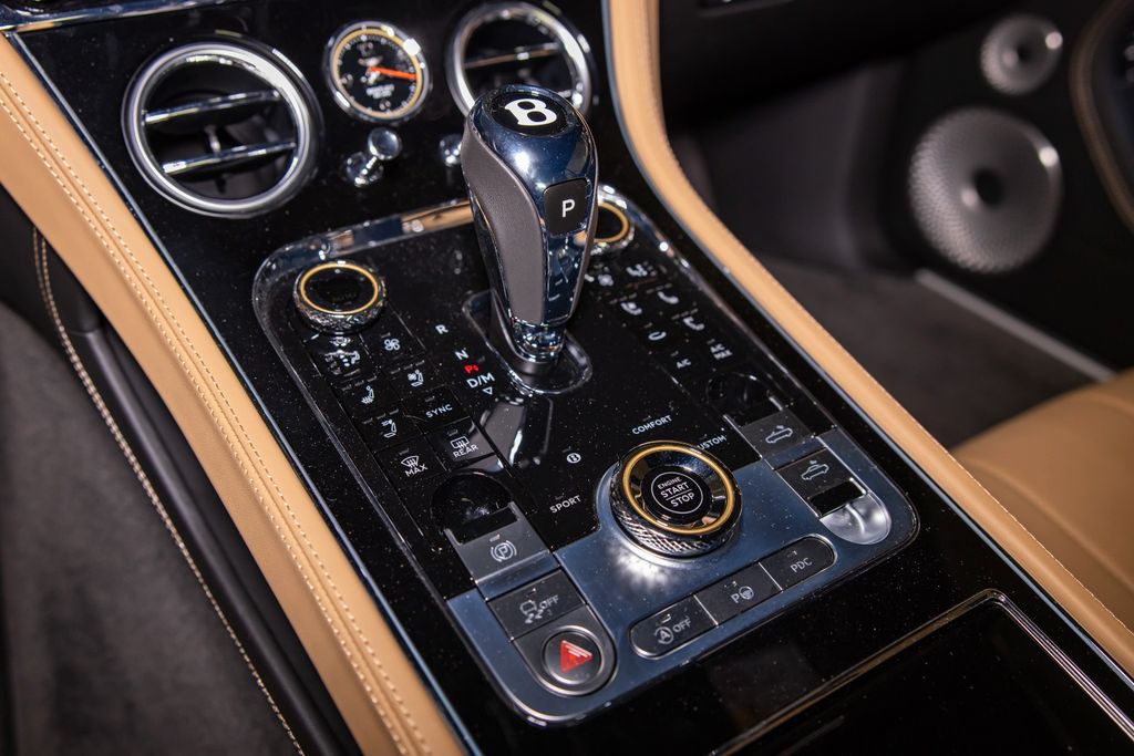 Bentley Continental GTC 2022