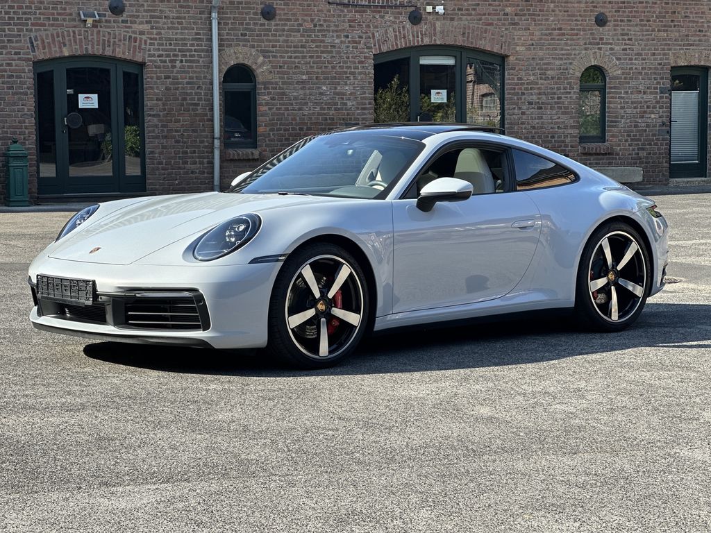 Porsche 992 2024