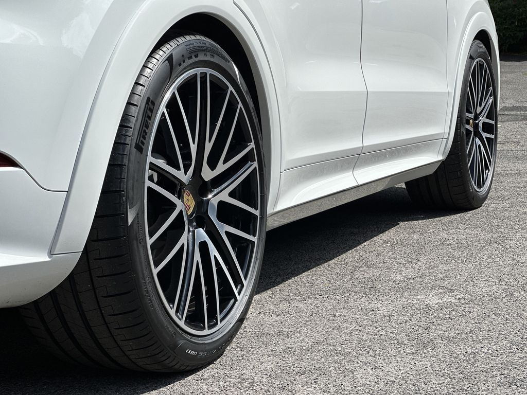 Porsche Cayenne 2024