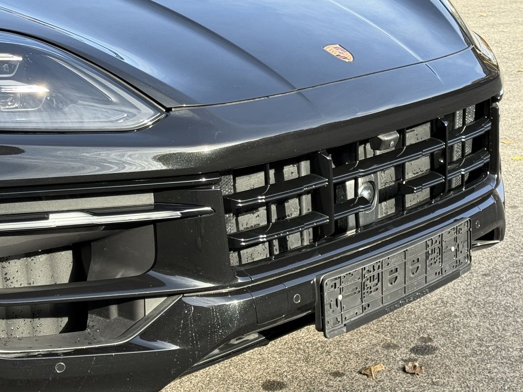 Porsche Cayenne 2025