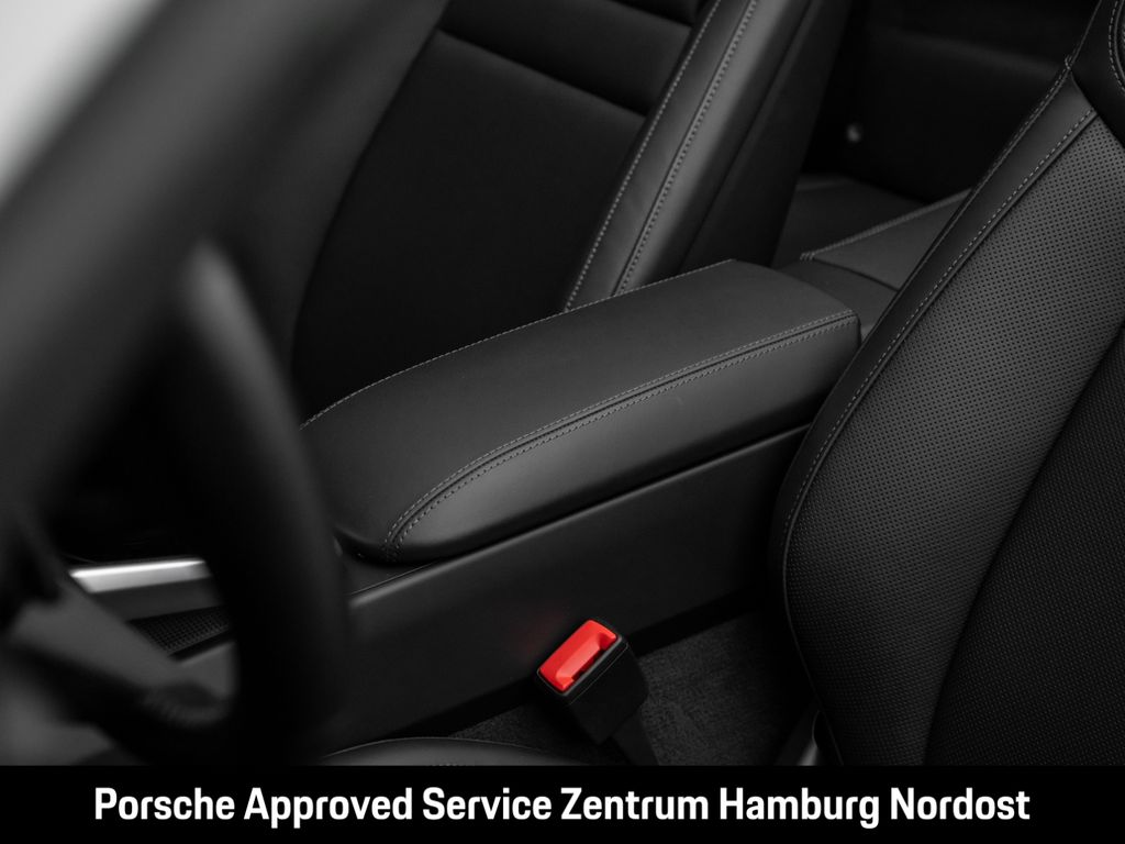 Porsche 992 2024