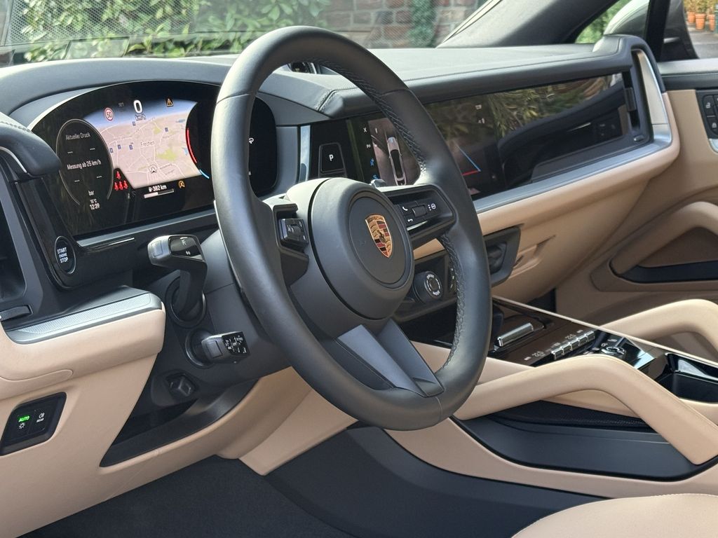 Porsche Cayenne 2024